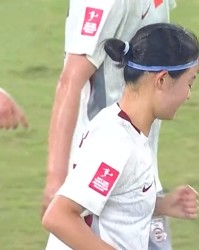 半场1-0！女足U20吊打泰国，肖亚飞“惊天远射”破门，取胜没悬念